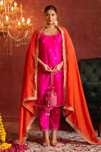 Buy_Pomcha Jaipur_Pink Taffeta, Organza Round Neck Zari Embroidered Straight Kurta Set _at_Aza_Fashions