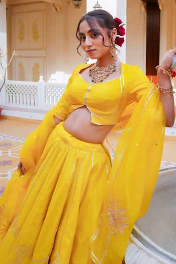 Buy_Pomcha Jaipur_Yellow Organza Sweetheart Neck Mehfil Basant Bahar Gota Patti Lehenga Set _Online_at_Aza_Fashions