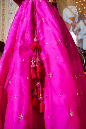 Pomcha Jaipur_Pink Taffeta, Organza Sweetheart Neck Mehfil Zari Hand Embroidered Lehenga Set _Online_at_Aza_Fashions