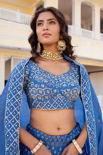 Buy_Pomcha Jaipur_Blue Silk V-neck Mehfil Neel Noor Taari Karigari Lehenga Set _Online