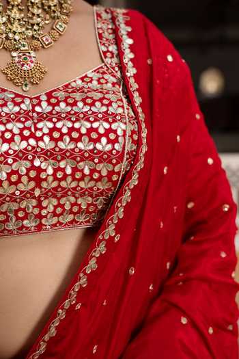 Shop_Pomcha Jaipur_Red Silk Sweetheart Neck Mehfil Gul E Laal Gota Patti Work Lehenga Set 