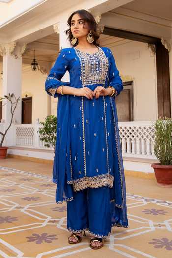 Shop_Pomcha Jaipur_Blue Organza Round Neck Mehfil Mayur Zardozi Hand Embroidered Kurta Set _at_Aza_Fashions