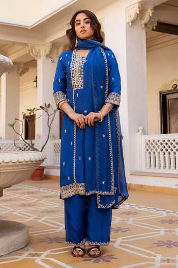 Buy_Pomcha Jaipur_Blue Organza Round Neck Mehfil Mayur Zardozi Hand Embroidered Kurta Set 