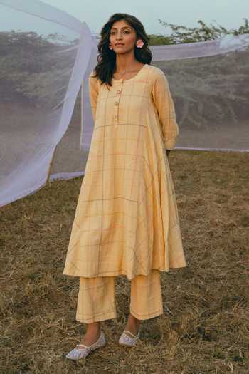 Buy_Nimbu Mirchi_Yellow Cotton, Linen Round Neck, Yes Poppin Slub Kurta And Pant Set _at_Aza_Fashions