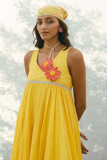Nimbu Mirchi_Yellow Cotton, Linen V-neck Surajmukhi Slub Dress _Online_at_Aza_Fashions