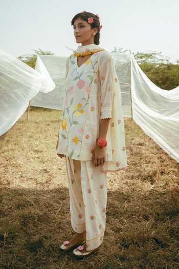 Shop_Nimbu Mirchi_Off White Cotton, Linen V-neck, Yes Bulbul Floral Print Kurta And Pant Set _Online_at_Aza_Fashions