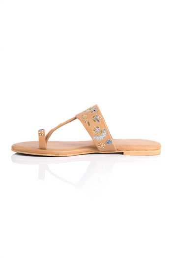 PREET KAUR_Beige Tota Kolhapuri Flats _Online_at_Aza_Fashions