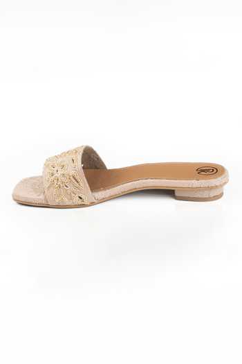 PREET KAUR_Cream Dune Embroidered Flats _Online_at_Aza_Fashions