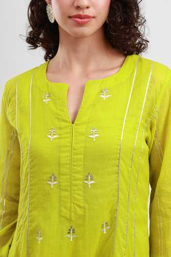 Shop_Kyra By Bhavna_Green Chanderi V-neck Ayra Kurta And Pant Set _Online_at_Aza_Fashions