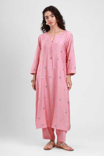 Buy_Kyra By Bhavna_Pink Chanderi Split V-neck Abeer Kurta Set _Online_at_Aza_Fashions