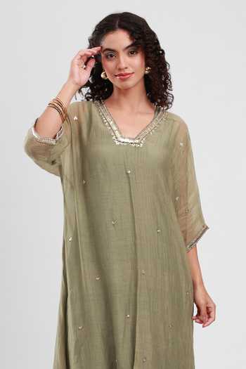 Kyra By Bhavna_Olive Green Chanderi V-neck Zyrah Kaftan And Pant Set _Online_at_Aza_Fashions