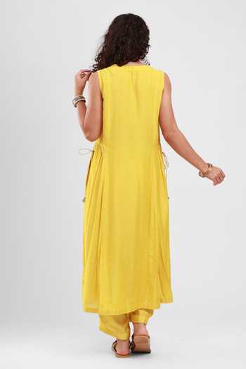 Shop_Kyra By Bhavna_Yellow Chanderi V-neck, Yes Zinnia Kurta Set _at_Aza_Fashions