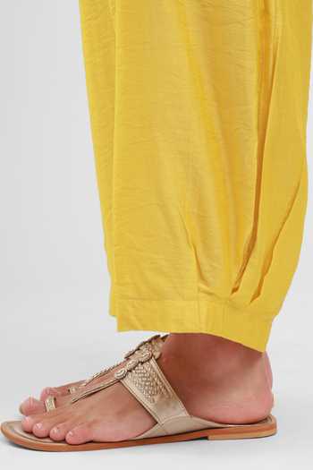 Buy_Kyra By Bhavna_Yellow Chanderi V-neck, Yes Zinnia Kurta Set _Online_at_Aza_Fashions