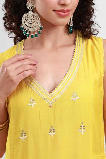 Shop_Kyra By Bhavna_Yellow Chanderi V-neck, Yes Zinnia Kurta Set _Online_at_Aza_Fashions