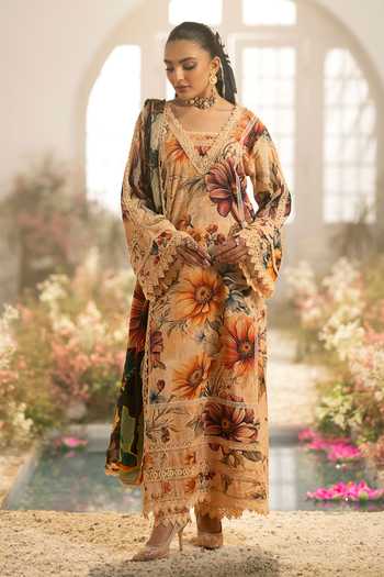 RINESSA_Ivory Cotton, Silk V-neck Creme Brulee Printed Kurta Set _at_Aza_Fashions