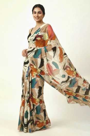 Shop_Ellemora Fashions_Black Silk V-neck Canvas Saree And Blouse Set 