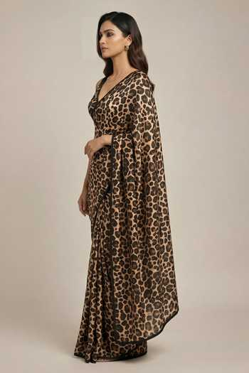 Buy_Ellemora Fashions_Black Crepe V-neck Satin Safari Leopard Print Saree And Blouse Set _Online