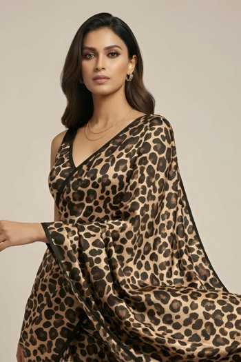 Ellemora Fashions_Black Crepe V-neck Satin Safari Leopard Print Saree And Blouse Set 
