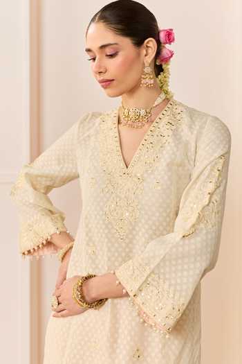 Sheetal Batra_Ivory Chanderi , Pure Cotton, Ruhani Daisy Long Kurta Skirt Set _Online_at_Aza_Fashions