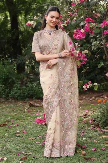 Buy_Summer By Priyanka Gupta_Gold Tissue V-neck Paisley Saree With Blouse _Online_at_Aza_Fashions