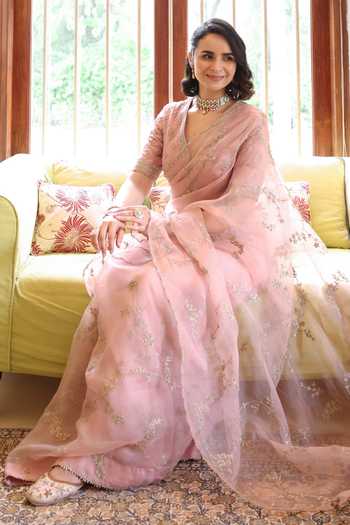 Buy_Summer By Priyanka Gupta_Pink Organza Round Neck Noor Vrinda Dori Work Saree Set 