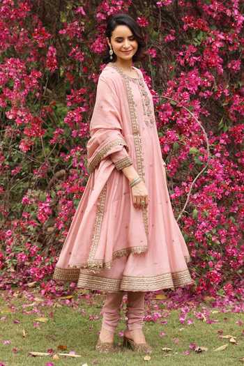 Summer By Priyanka Gupta_Pink Chanderi Round Neck, Yes Gul Sadaf Mul Anarkali Set _Online