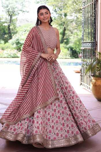Summer By Priyanka Gupta_Beige Chanderi Round Neck Noor E Summer Printed Lehenga Set _Online
