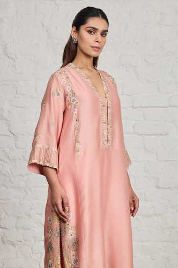 Shop_Sue Mue_Peach Silk, Cotton, Chanderi, Tissue Fern Floral Embroidered Kurta Salwar Set _Online_at_Aza_Fashions