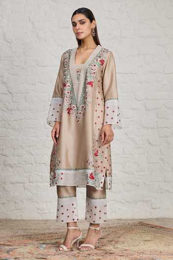 Shop_Sue Mue_Beige Silk, Organza, Chanderi Square Neck, Yes Eira Embroidered Kurta Pant Set 