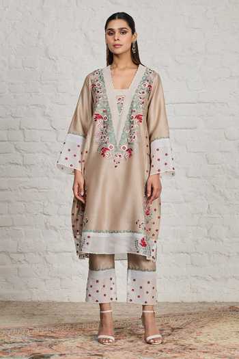 Sue Mue_Beige Silk, Organza, Chanderi Square Neck, Yes Eira Embroidered Kurta Pant Set _Online