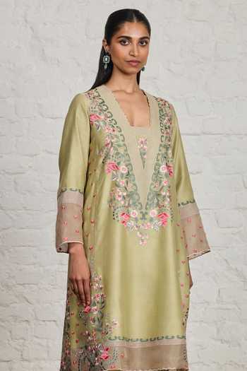Sue Mue_Green , Organza, Chanderi, Eira Floral Embroidered Kurta Pant Set _Online_at_Aza_Fashions