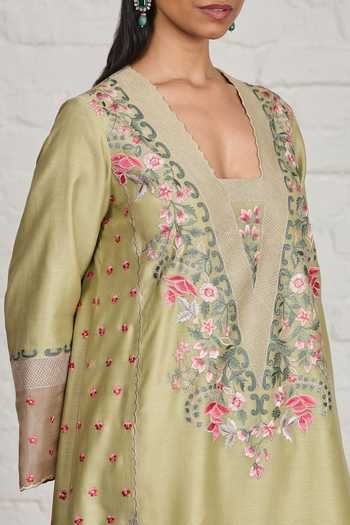 Sue Mue_Green , Organza, Chanderi, Eira Floral Embroidered Kurta Pant Set _Online