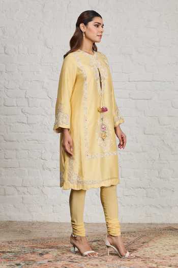 Buy_Sue Mue_Yellow Silk, Chanderi, Crepe, Muslin, Lycra Poppy Floral Embroidered Kurta Set 