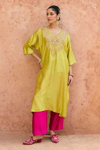 Buy_Vinita Bhansali_Green Silk V-neck Heer Embroidered Kaftan And Pant Set _at_Aza_Fashions