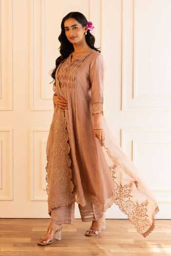 Gulabik Jaipur_Beige Chanderi Notched , Round Kanak Pintuck Kurta Set _Online_at_Aza_Fashions