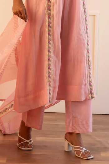 Gulabik Jaipur_Pink Chanderi Split V-neck, Yes Mithila Floral Embroidered Kurta Set _Online_at_Aza_Fashions