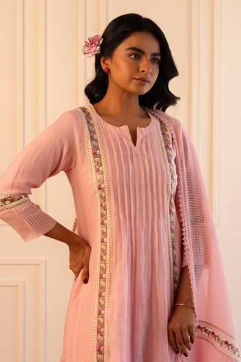 Gulabik Jaipur_Pink Chanderi Split V-neck, Yes Mithila Floral Embroidered Kurta Set _at_Aza_Fashions
