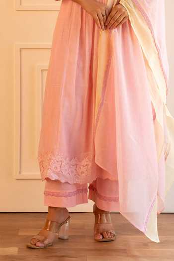 Gulabik Jaipur_Pink Chanderi Square Neck Heena Handloom Kurta And Pant Set _at_Aza_Fashions
