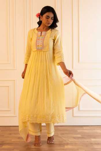 Buy_Gulabik Jaipur_Yellow Chanderi Round Neck, Yes Heena Handloom Kurta Pant Set _Online_at_Aza_Fashions