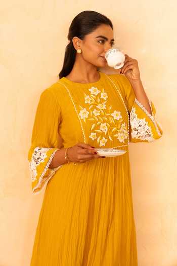 Gulabik Jaipur_Yellow Chanderi Round Neck Rati Handloom Kurta And Pant Set _Online_at_Aza_Fashions