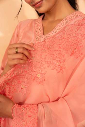 Buy_Gulabik Jaipur_Peach Chanderi V-neck Shree Handloom Kurta Set 