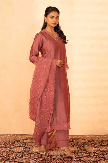 Gulabik Jaipur_Pink Chanderi V-neck, Yes Shree Handloom Kurta Set _Online_at_Aza_Fashions