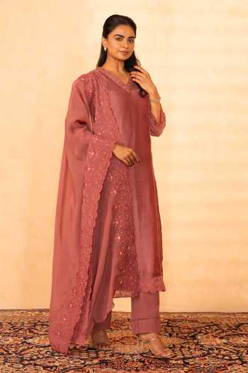 Buy_Gulabik Jaipur_Pink Chanderi V-neck, Yes Shree Handloom Kurta Set _Online_at_Aza_Fashions