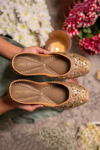 Buy_Coral Haze_Gold Ishreen Hand Embroidered Juttis _Online_at_Aza_Fashions