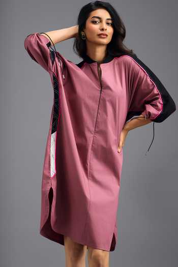 Deepika Arora_Pink Cotton Split V-neck Oversized Boxy Dress _at_Aza_Fashions