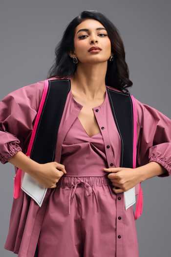Deepika Arora_Pink Cotton V-neck, Mandarin Collar Geometric Panel Bralette And Shirt Set _Online