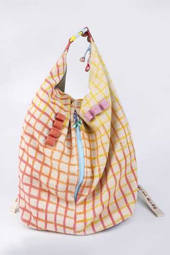 Buy_CHOOSE KIND_Multi Color Quaggle Suncheck Backpack _at_Aza_Fashions