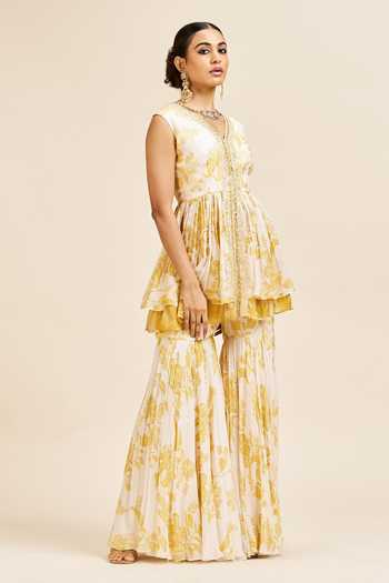 Issa Studio By Chetana & Swathi_Ivory Georgette V-neck Aashi Floral Print Peplum Kurta And Sharara Set _Online_at_Aza_Fashions