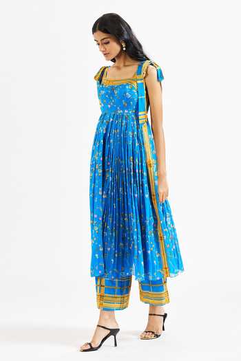 Shop_Issa Studio By Chetana & Swathi_Blue Cotton, Muslin (mulmul) Yuri Floral Print Anarkali And Checkered Pant Set _Online