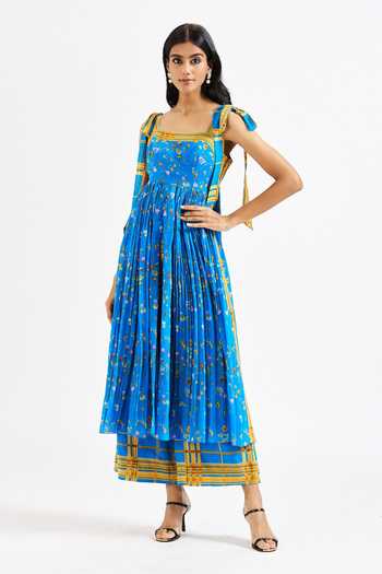 Issa Studio By Chetana & Swathi_Blue Cotton, Muslin (mulmul) Yuri Floral Print Anarkali And Checkered Pant Set 